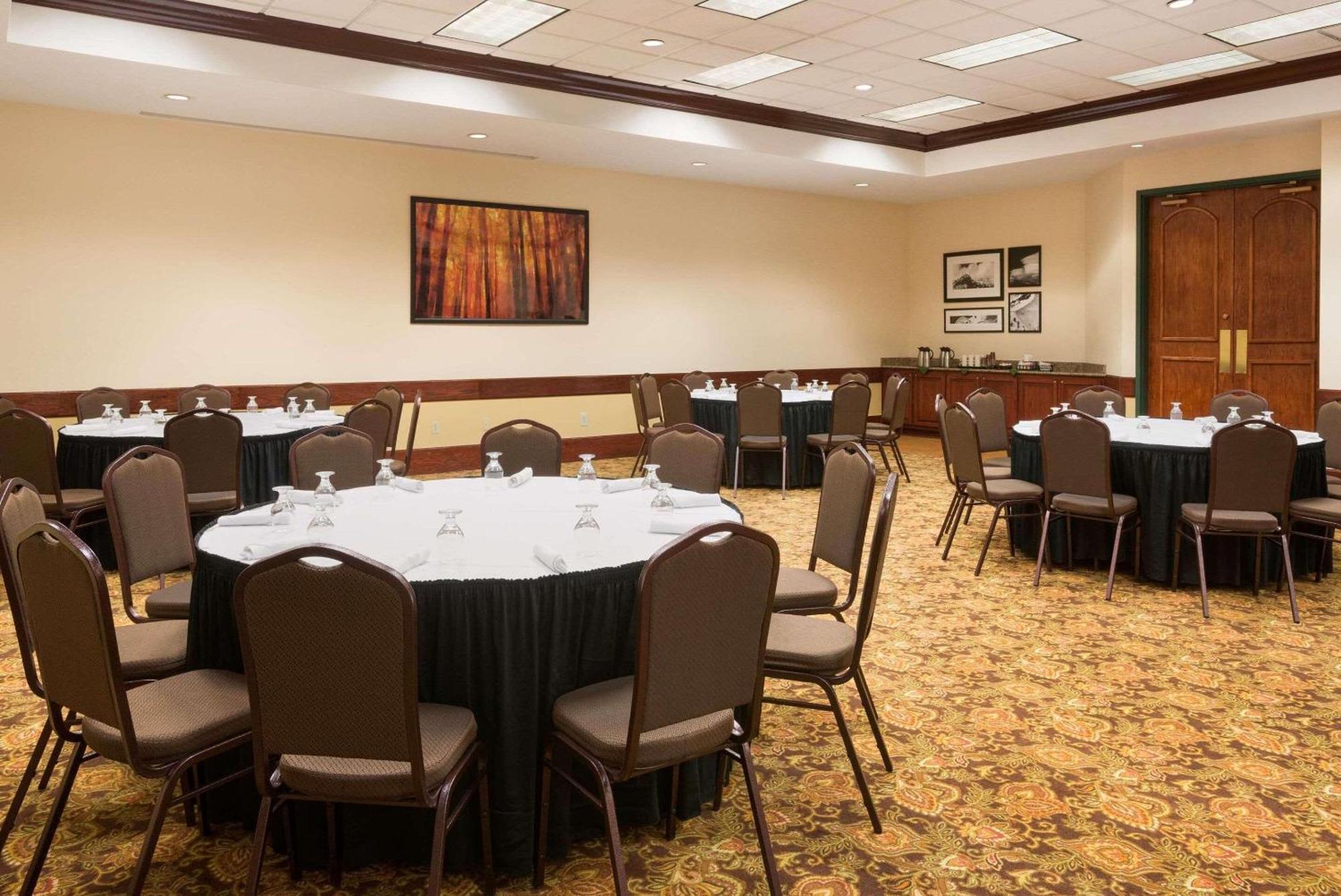 Country Inn & Suites By Radisson, Beckley, Wv Exterior foto